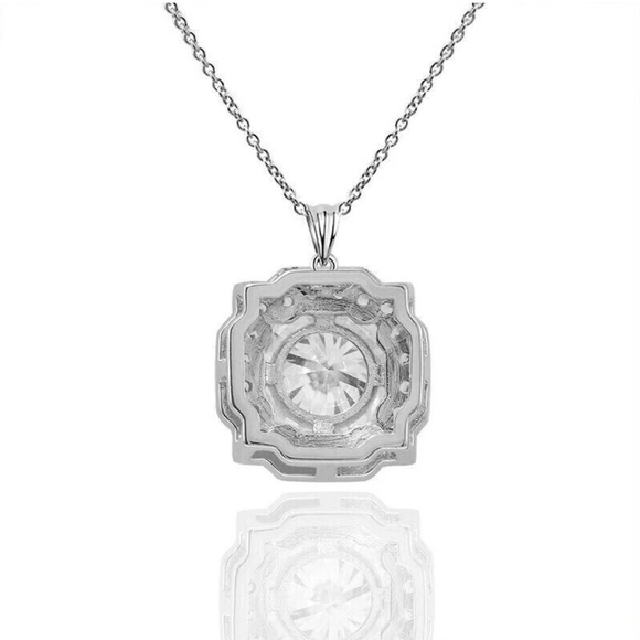 Moissanite 2ct Pendant on Silver  Necklace NEW Never Worn - Picture 4 of 5